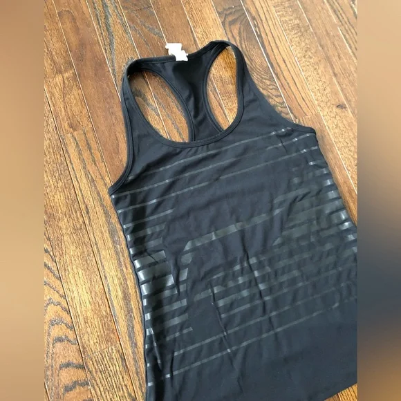 Fabletics Women’s S Black Eiffel Racerback Moisture-Wicking Athletic Tank - Picture 3 of 8